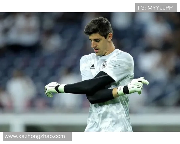 库尔图瓦：守护球门的传奇门将与他在足球世界的辉煌历程