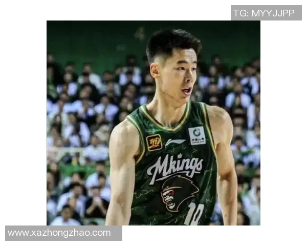 郭昊文：从篮球新星到未来之星的成长之路与挑战