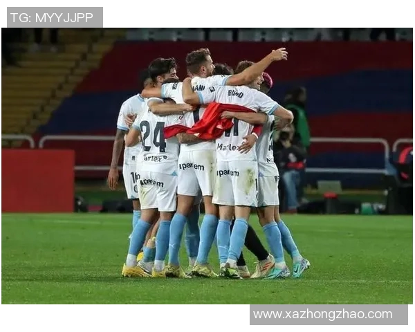 西甲焦点战巴塞罗那迎战比利亚雷亚尔争夺三分荣耀之战