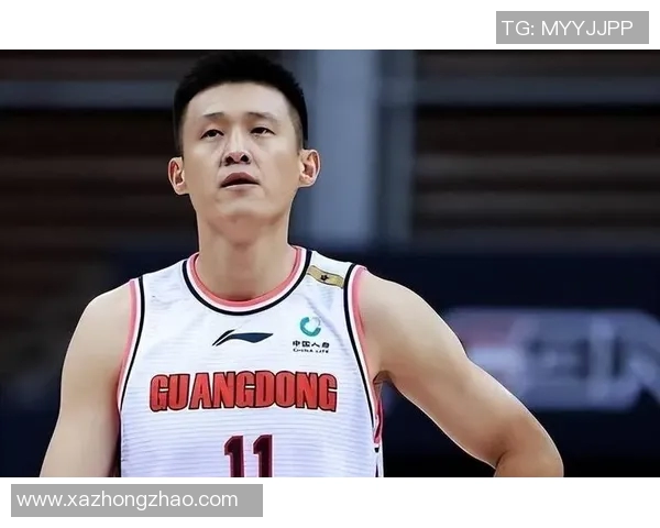 周鹏：从篮球场上的拼搏者到生活中的多面手，探索他的成长与转变之路