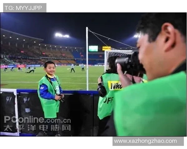 杨娜独家分享：深入解析足球技巧与战术心得，助你提升球场表现